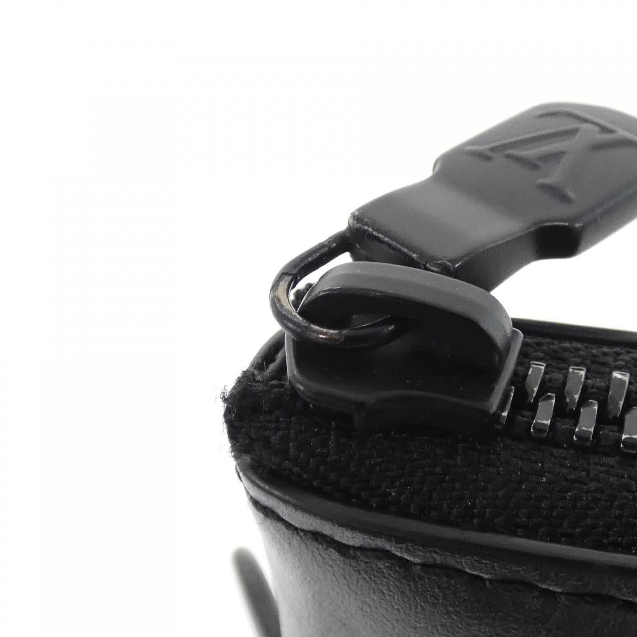 ルイヴィトン モノグラム エクリプス ポシェット トゥ ゴー M81569 バッグ