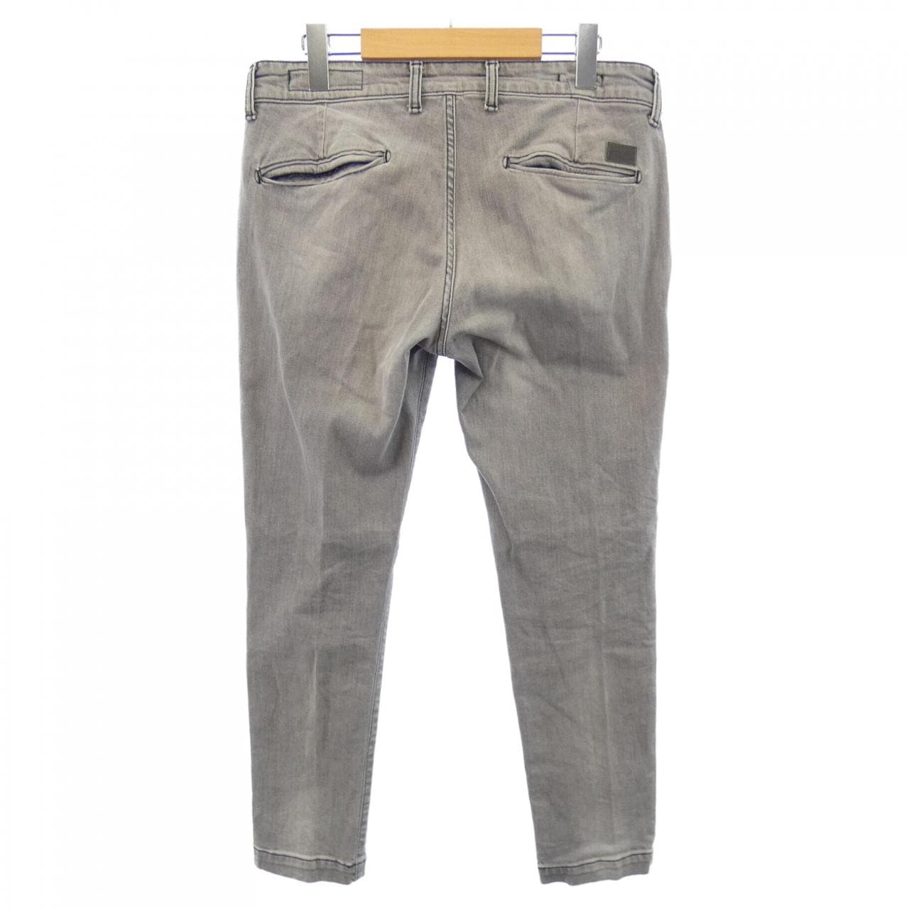 アントレアミ ENTRE AMIS ジーンズ