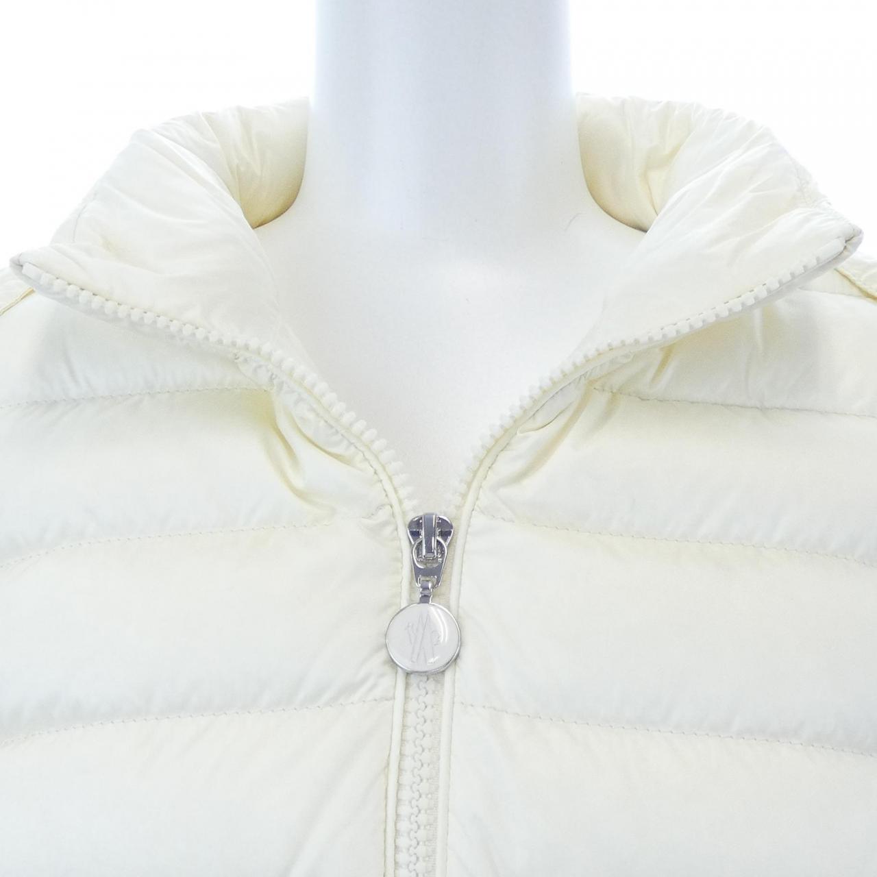 モンクレール MONCLER K2093 9B00019 ダウンジャケット