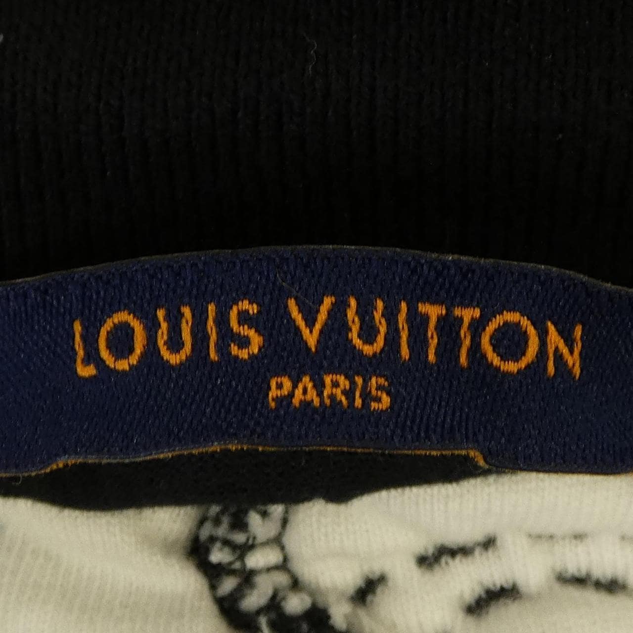 ルイヴィトン LOUIS VUITTON NBAストゥラティージクフラワーキルテッドショーツ HLY19WDM0 ショートパンツ