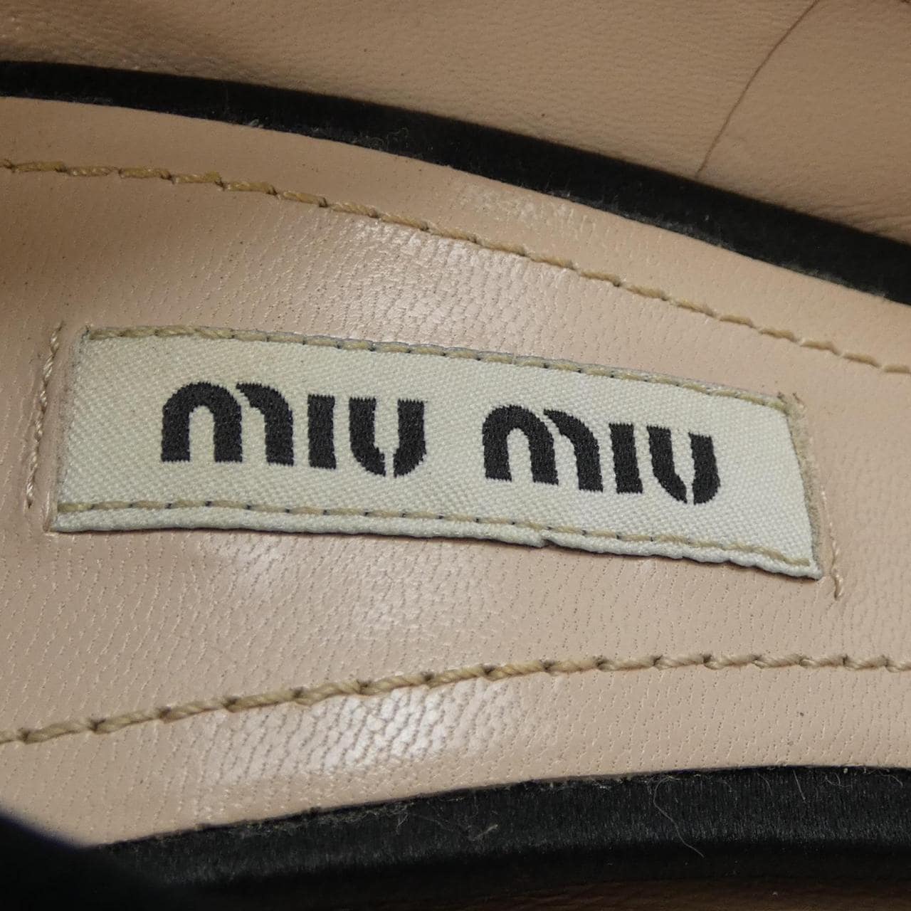 ミュウミュウ MIU MIU パンプス