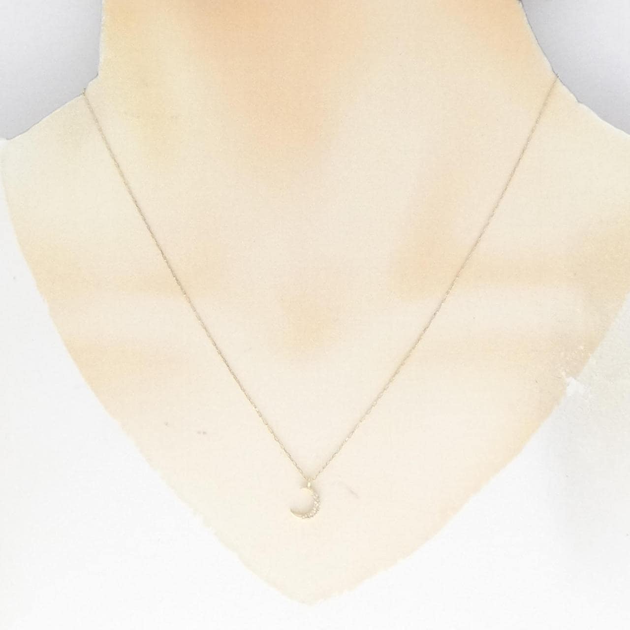 4゜C moon Diamond necklace