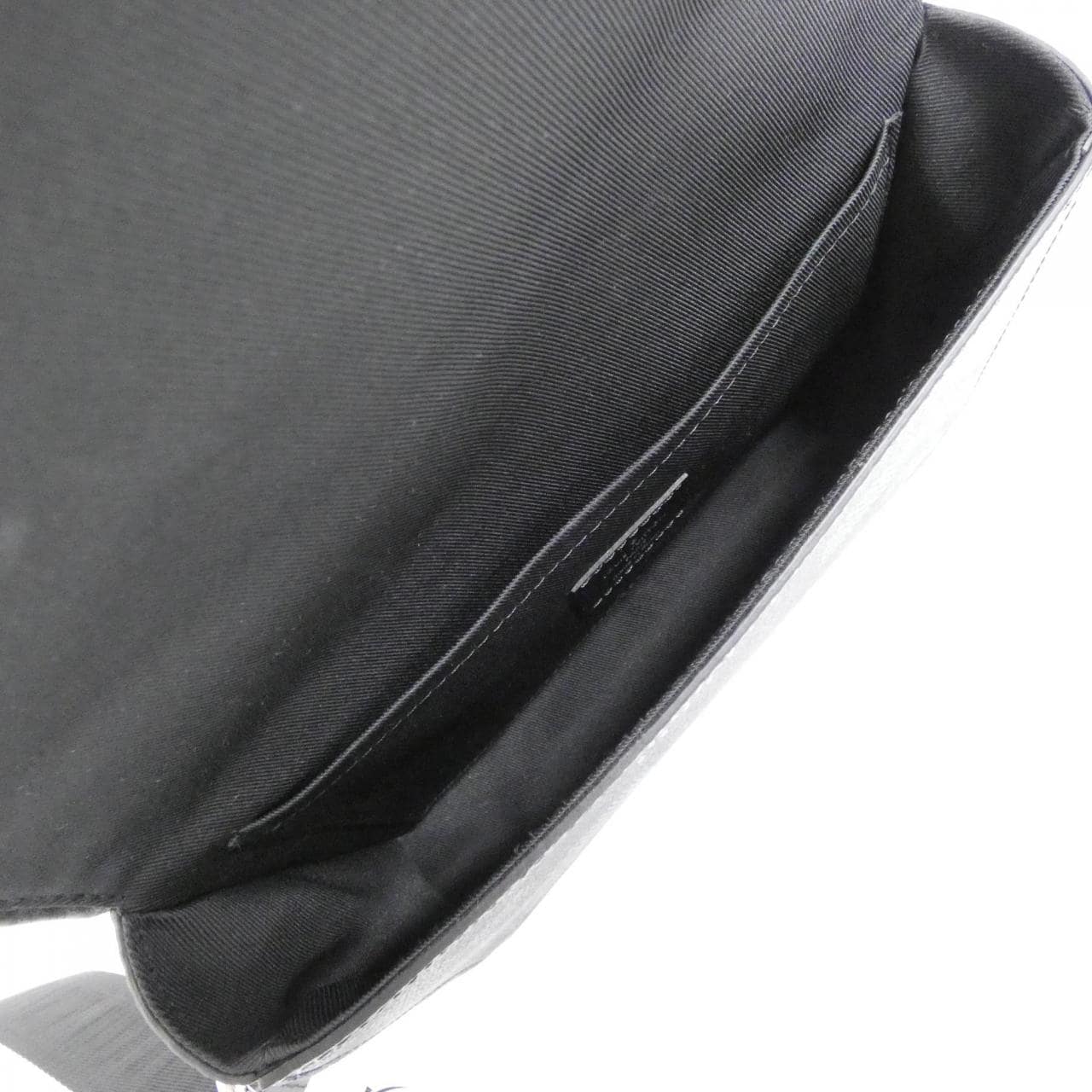 ルイヴィトン ダミエ グラフィット 3D ステュディオ メッセンジャー N50013 ショルダーバッグ