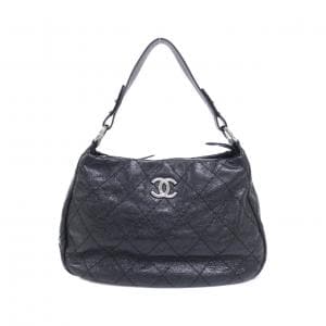 シャネル オンザロード ライン ショルダーバッグ