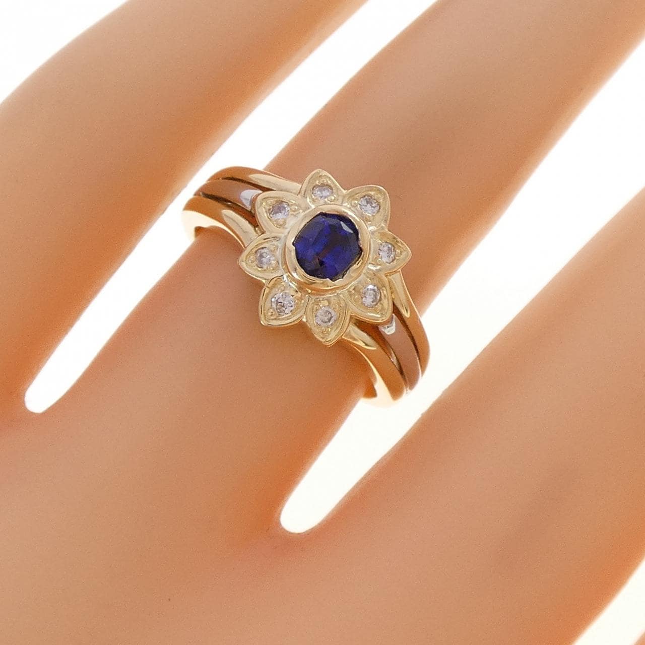 K18YG/PT900 フラワー サファイヤ リング 0.40CT