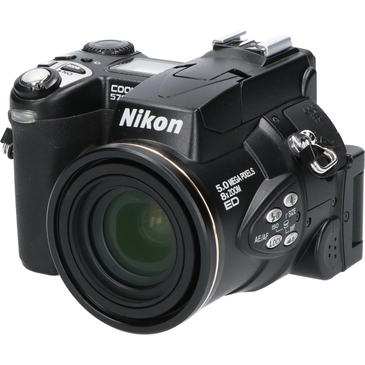 NIKON COOLPIX 5700
