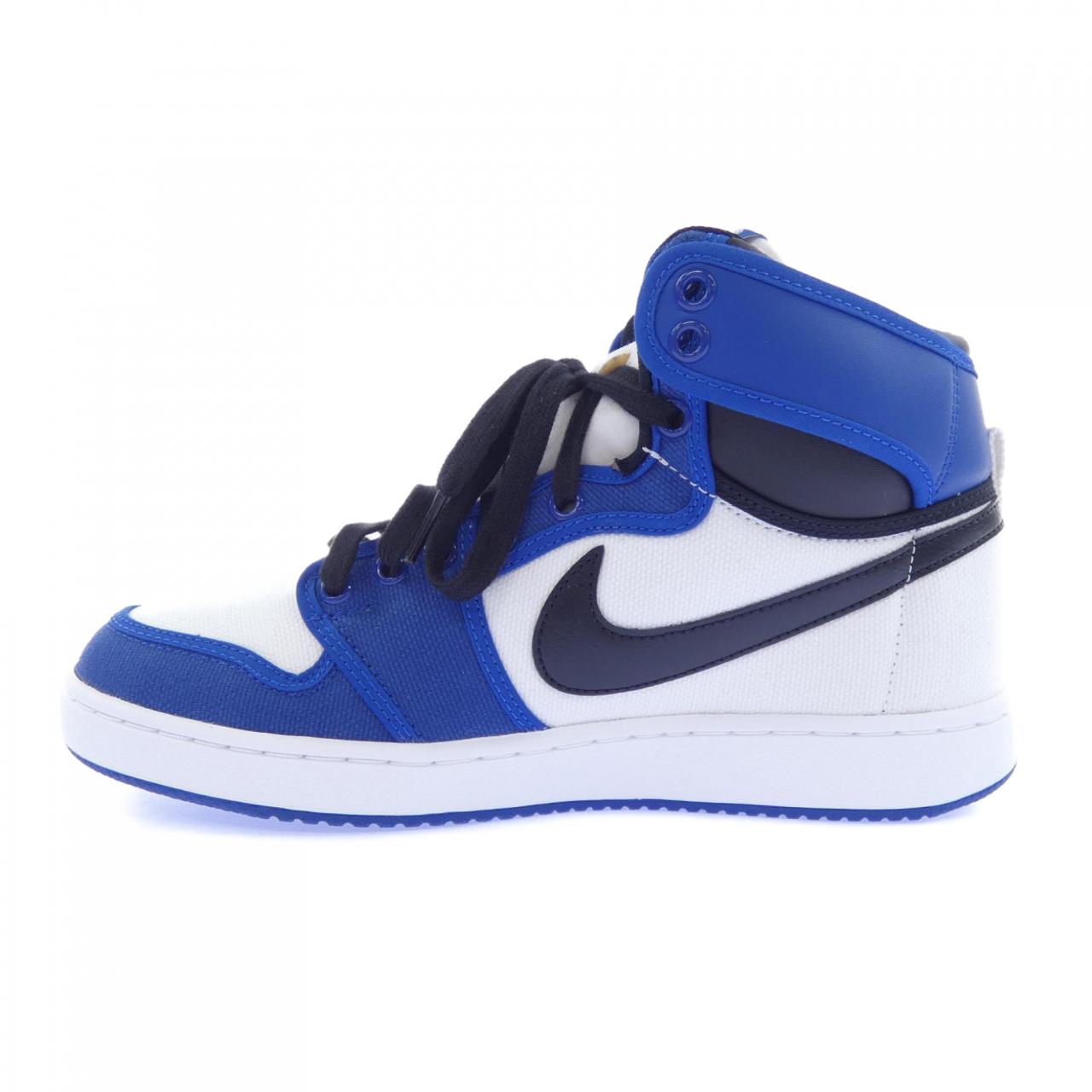 ナイキ NIKE DO5047-401 スニーカー