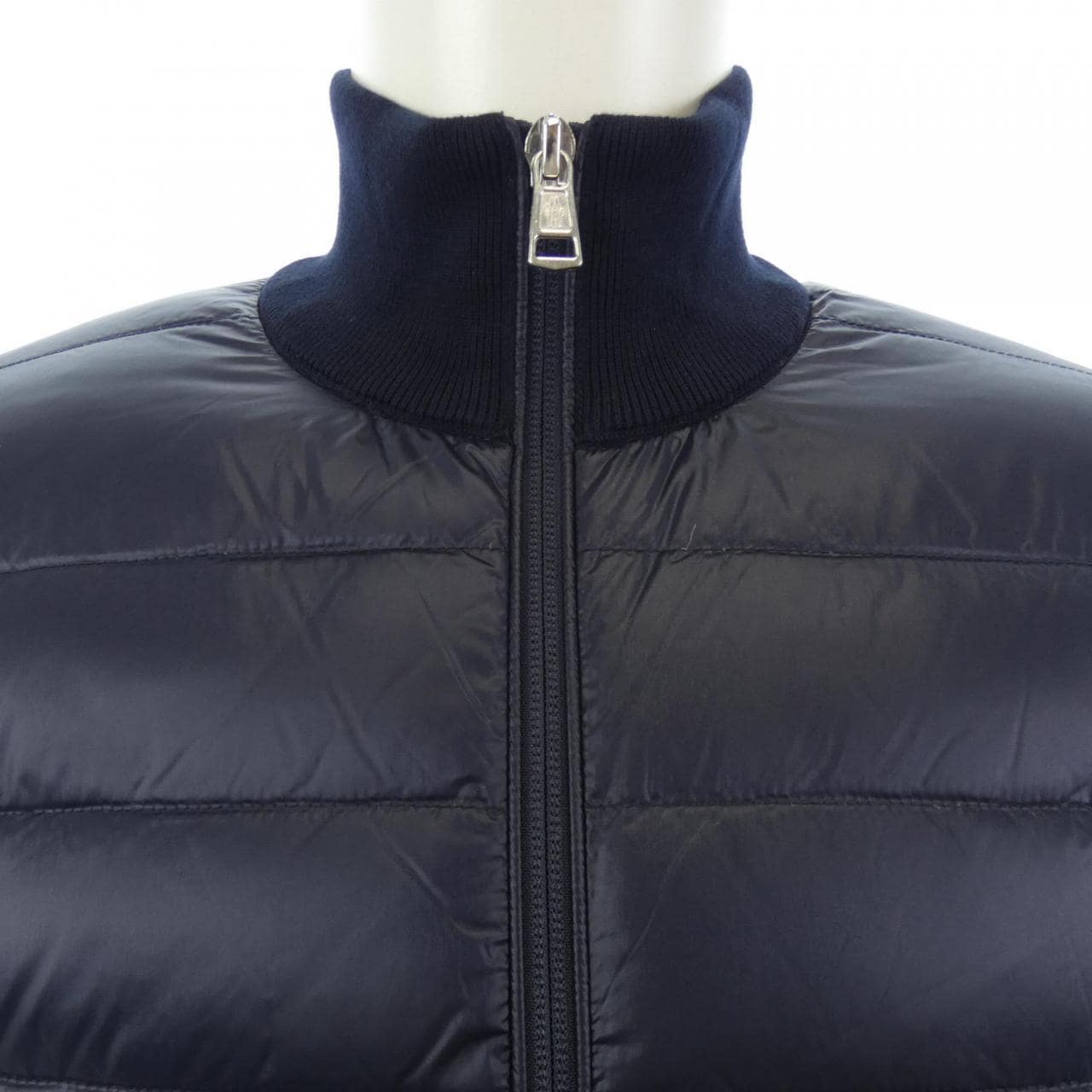 モンクレール MONCLER ダウンジャケット