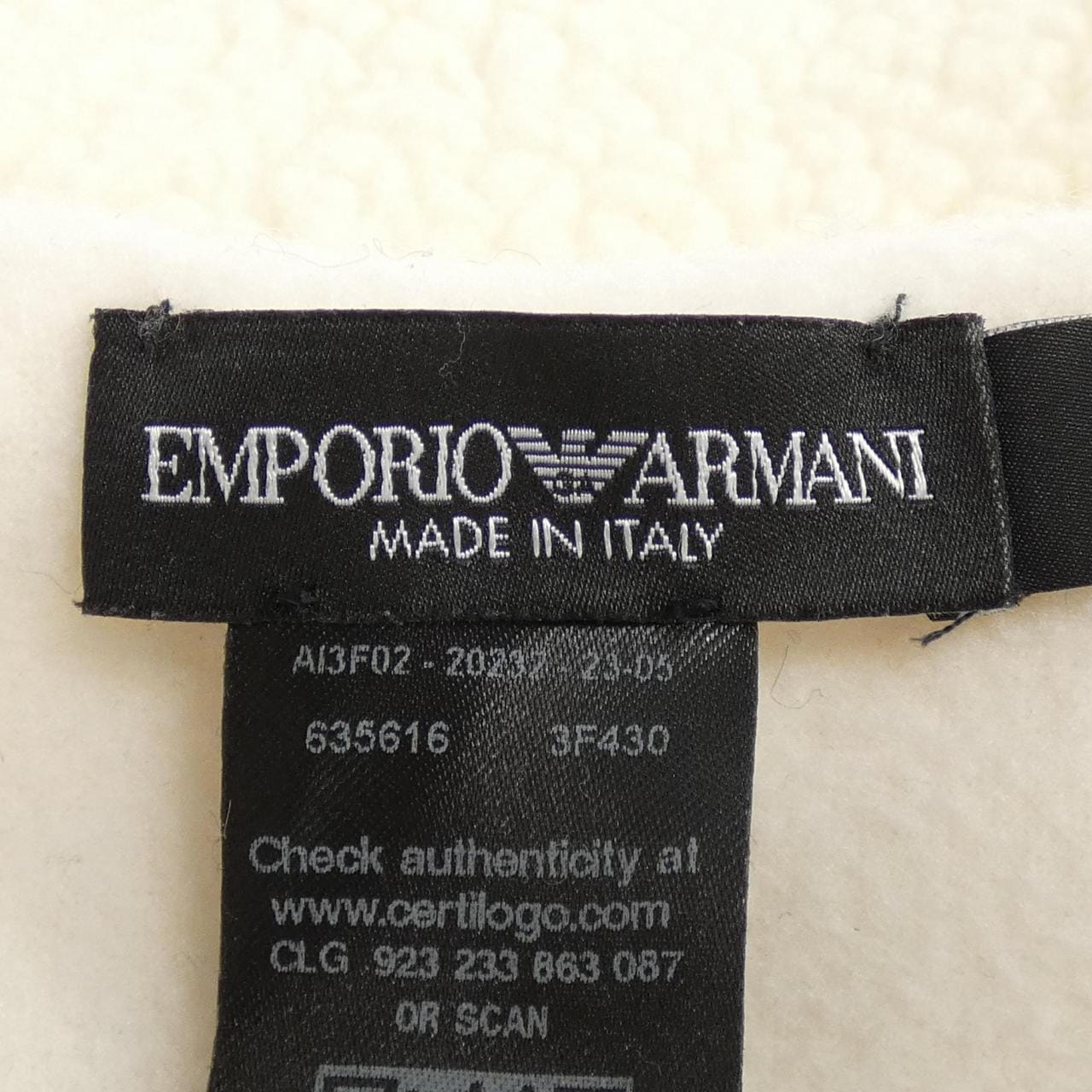 EMPORIO ARMANI Cape