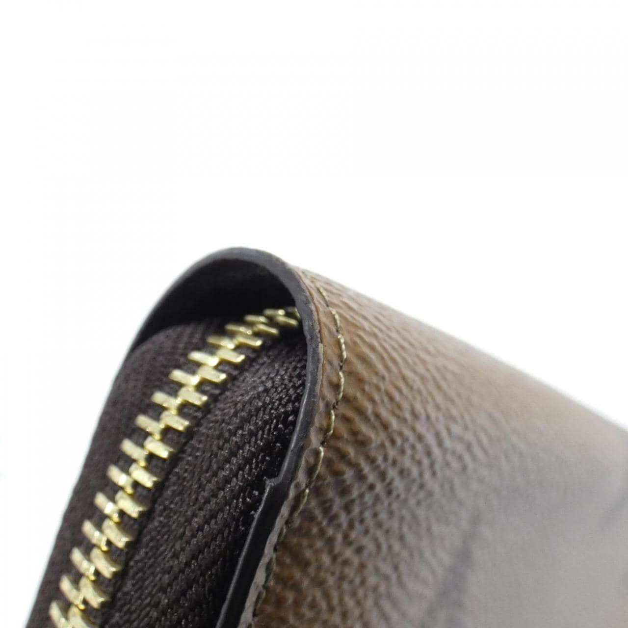 ルイヴィトン モノグラム ジャイアント ジッピー ウォレット M69353 財布