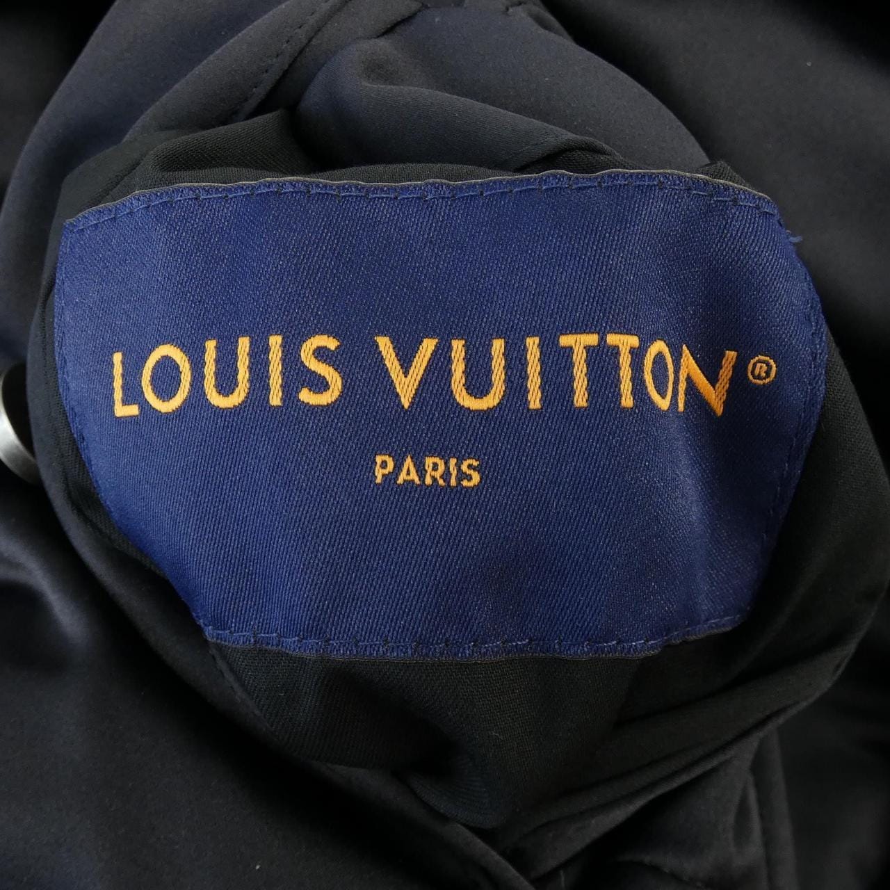 ルイヴィトン LOUIS VUITTON モノグラムシックリバーシブルブルゾン HTB30WSAI ブルゾン