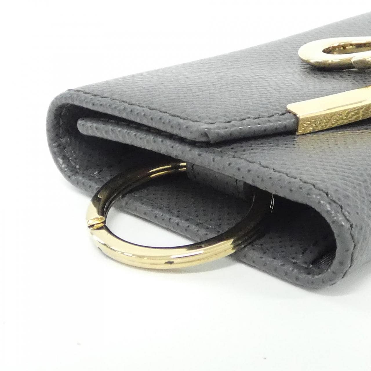 サルヴァトーレフェラガモ 22 D151 キーケース