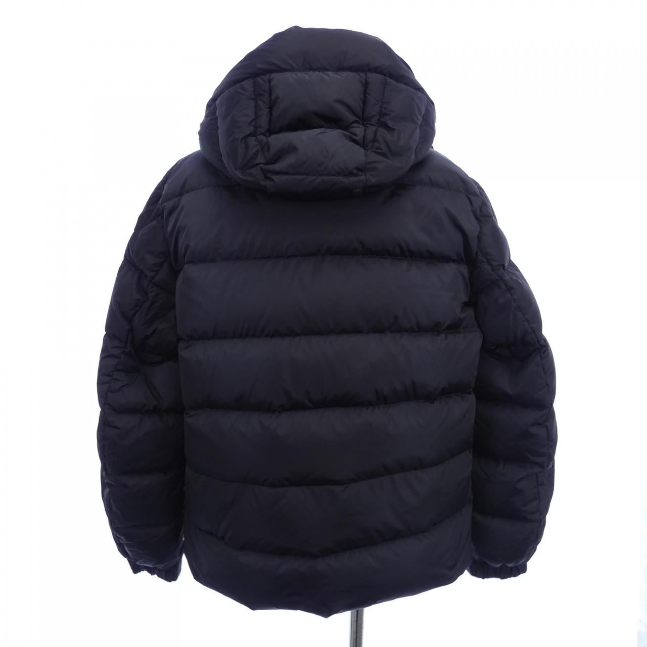 モンクレール MONCLER ダウンジャケット