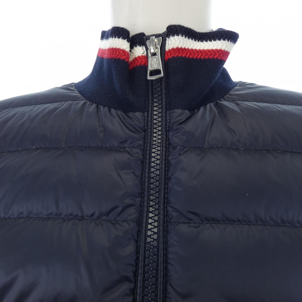 モンクレール MONCLER ダウンジャケット