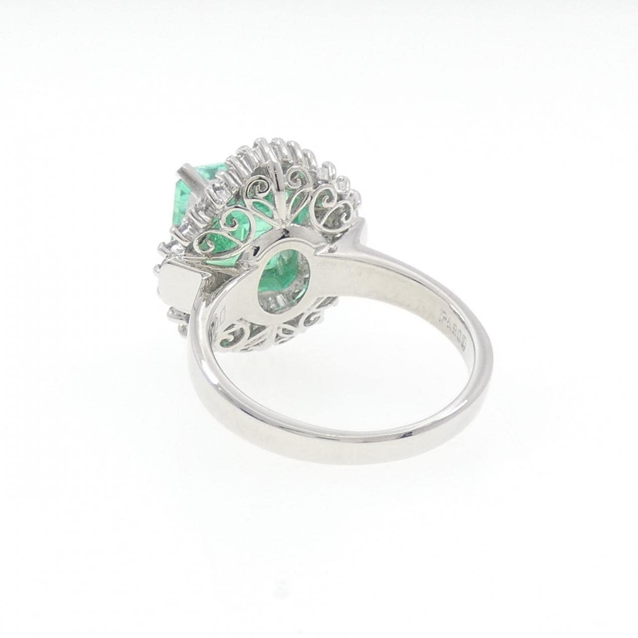 PT900 エメラルド リング 3.01CT