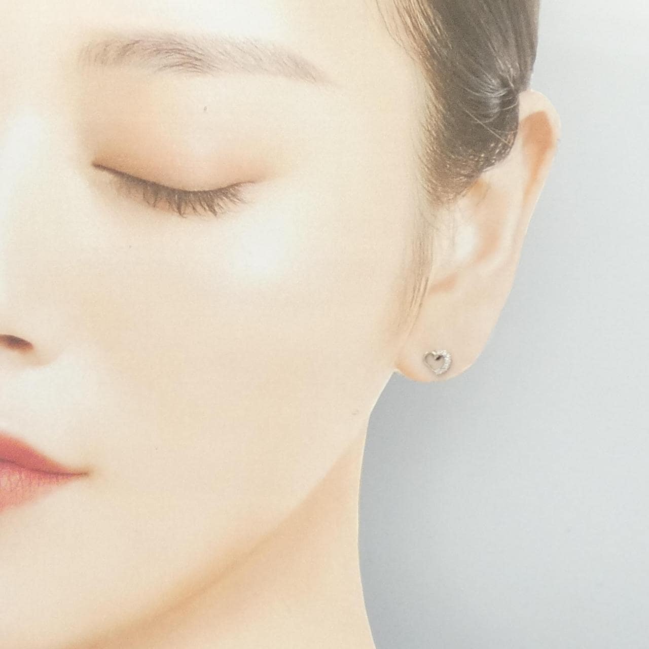 K18WG ハート ダイヤモンド ピアス 0.10CT