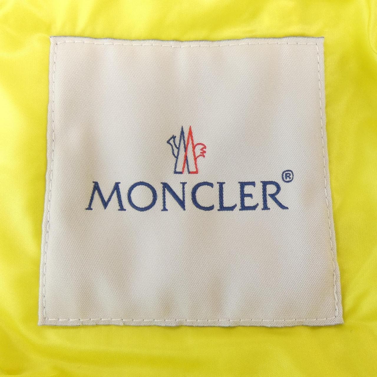 モンクレール MONCLER ダウンジャケット