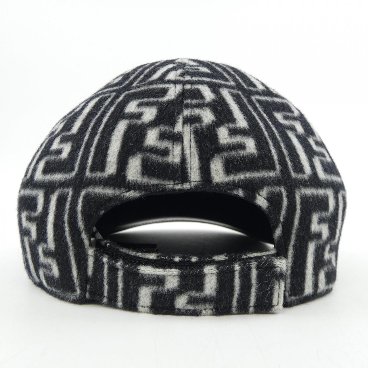 フェンディ FENDI FXQ768 ALGV キャップ