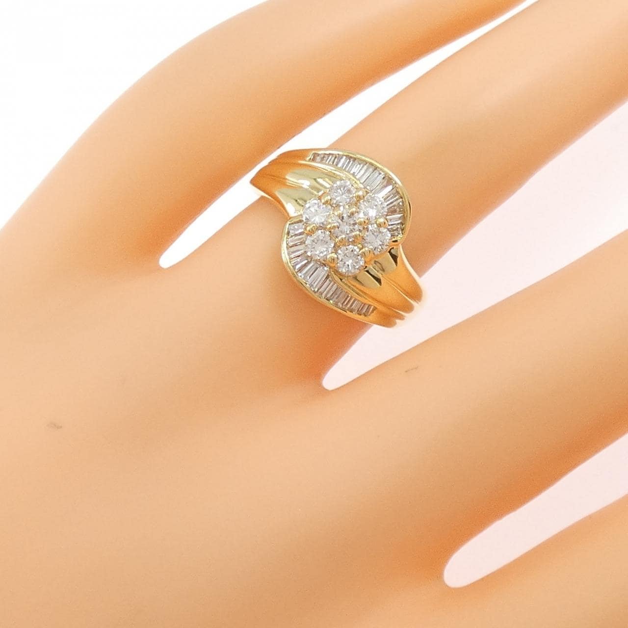 K18YG ダイヤモンド リング 0.71CT