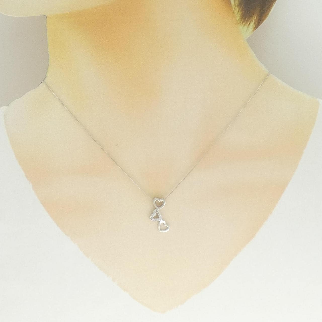 K18WG 心形钻石项链 0.08CT