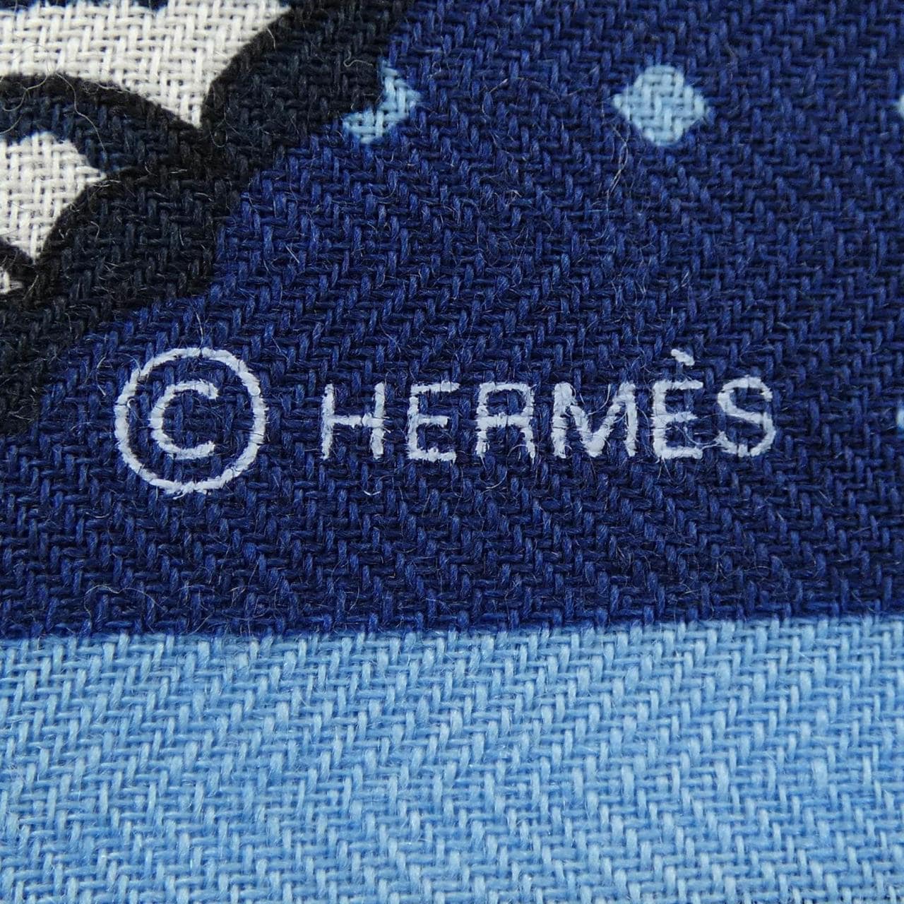 HERMES HERMES HARNAIS DE COUR BANDANA H243935S Callegerian 140 Shawl