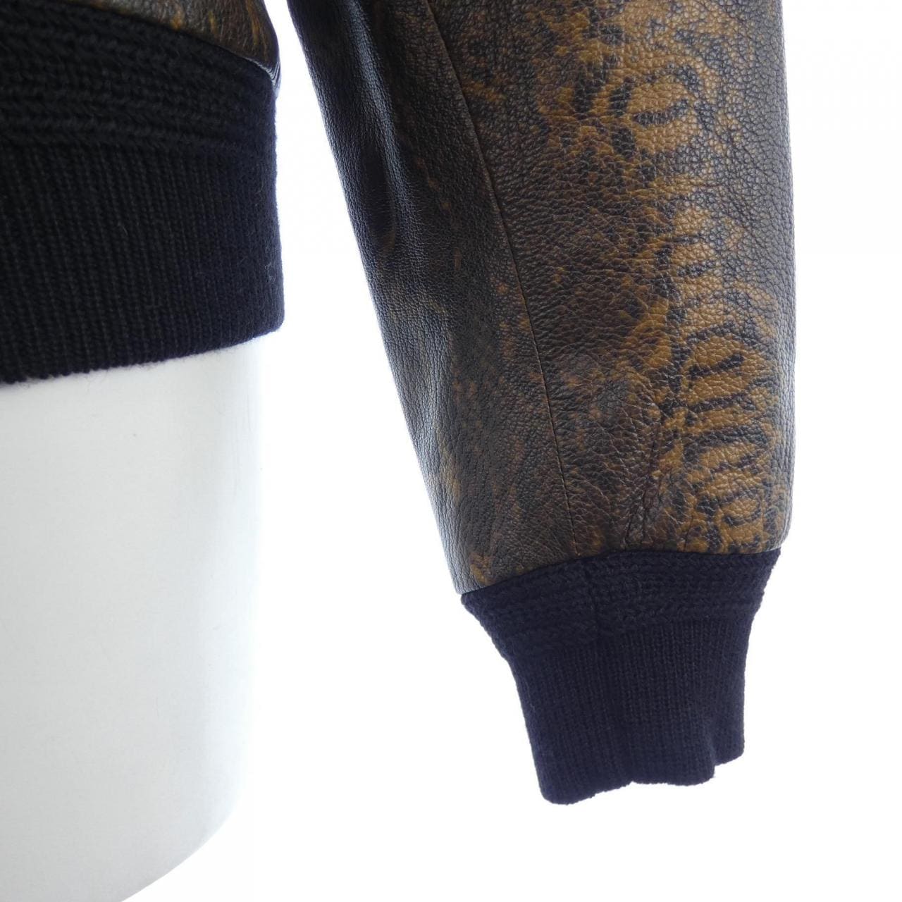 セリーヌ CELINE 2E109730F レザージャケット