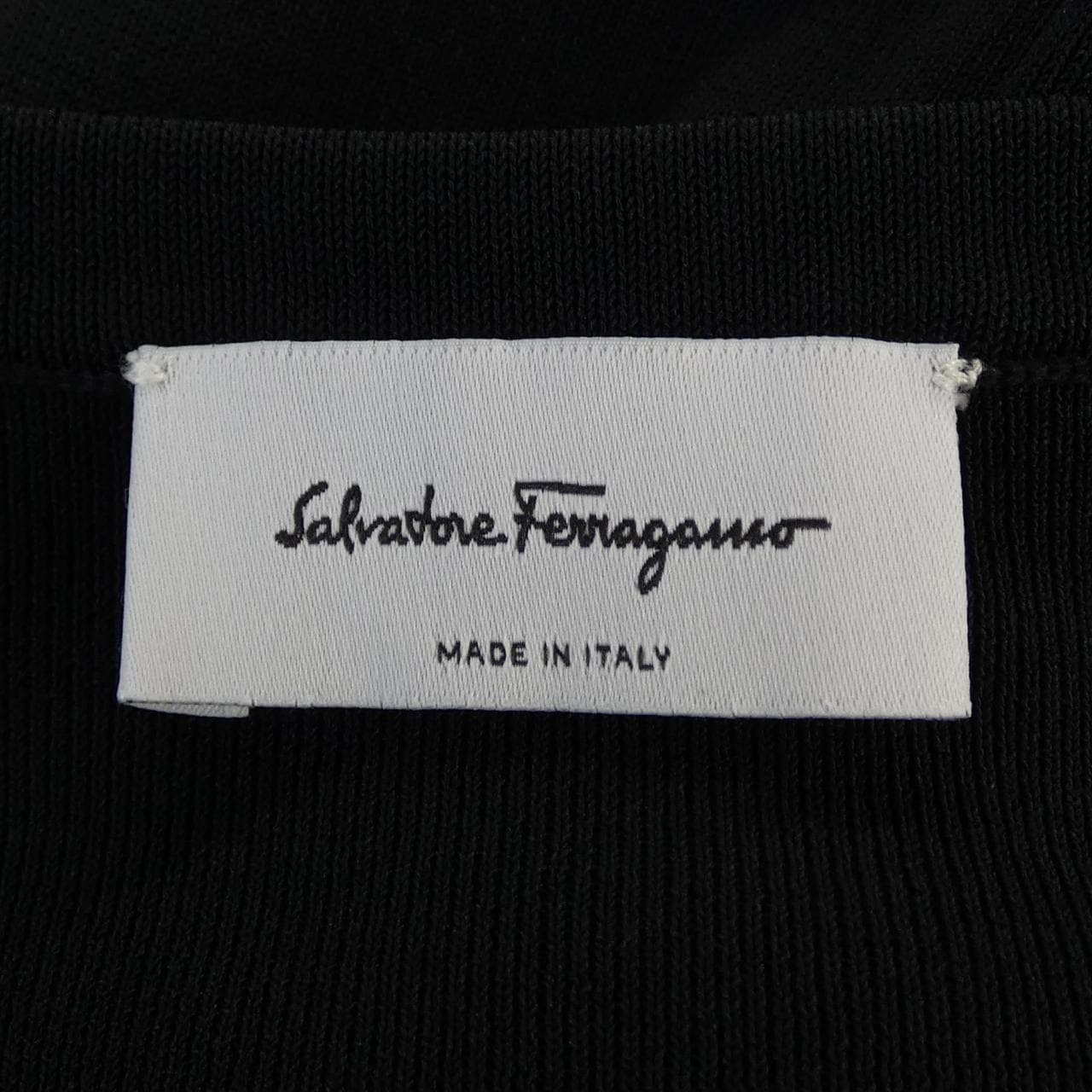 サルヴァトーレフェラガモ SALVATORE FERRAGAMO ワンピース