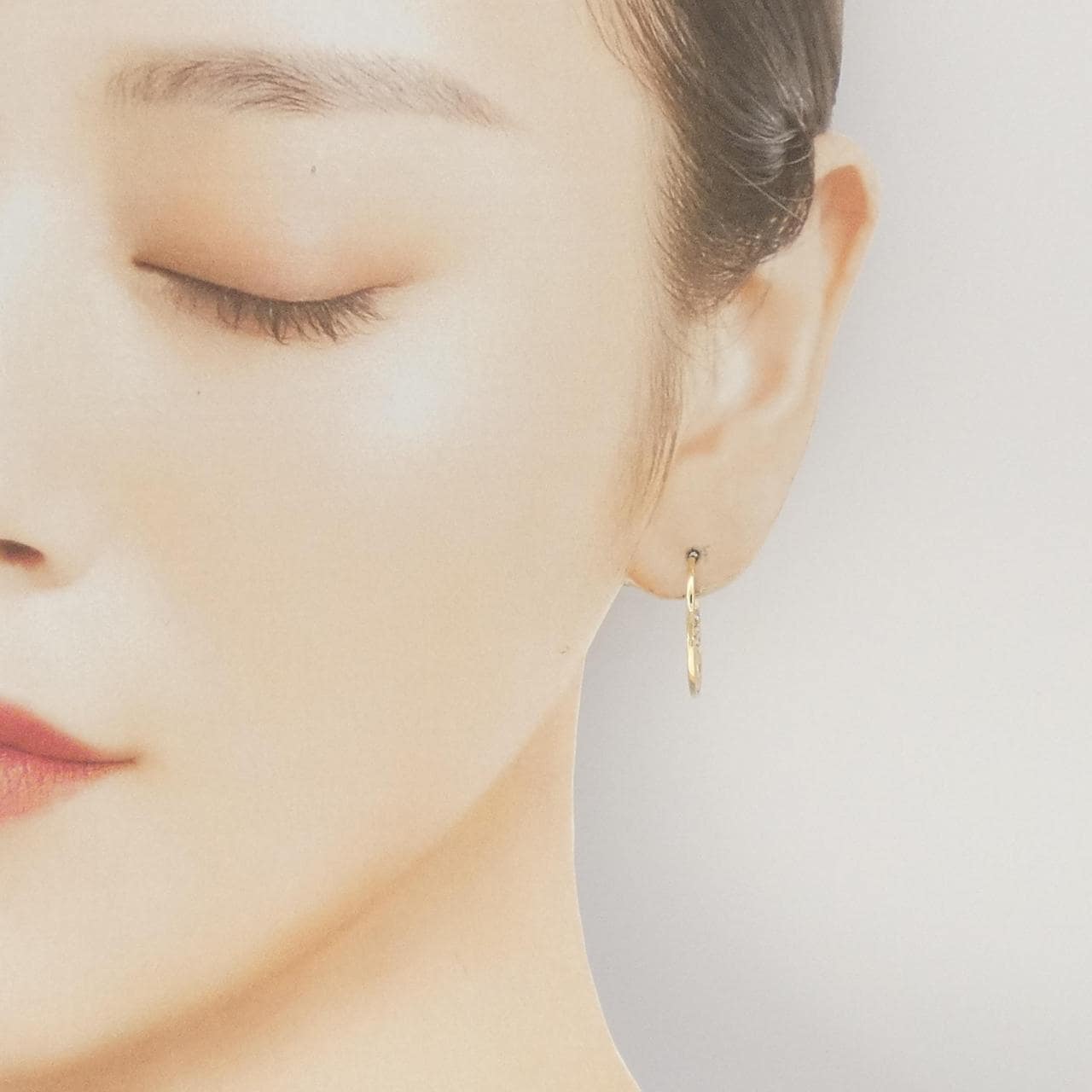 4゜C ホワイトトパーズ ピアス