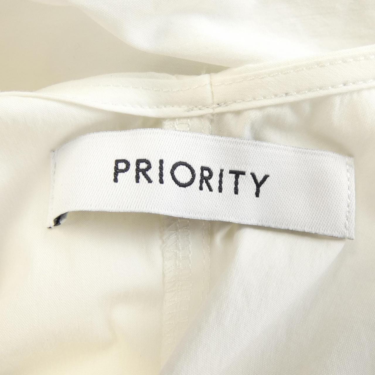 プライオリティ Priority トップス