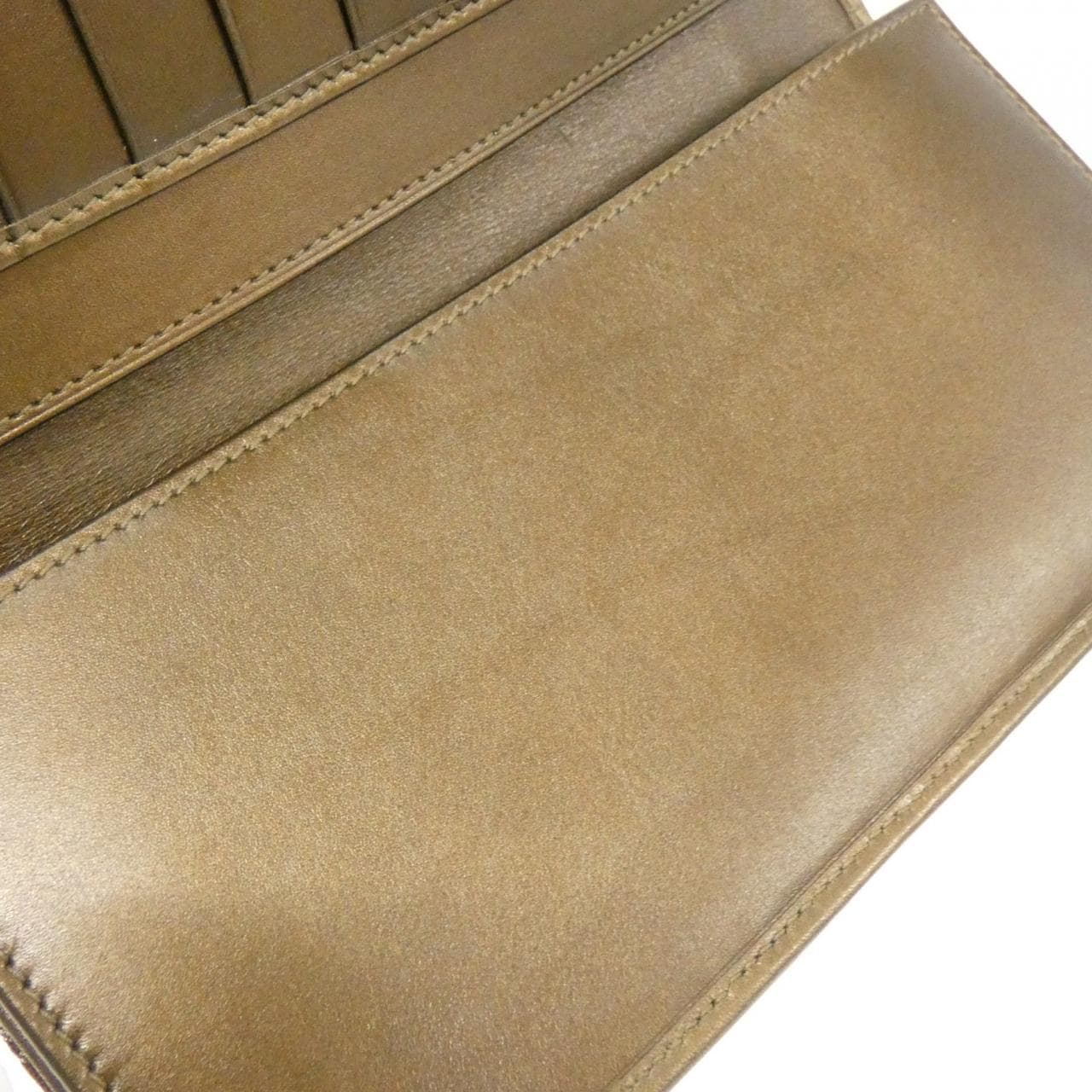 グッチ 270027 F851G 財布