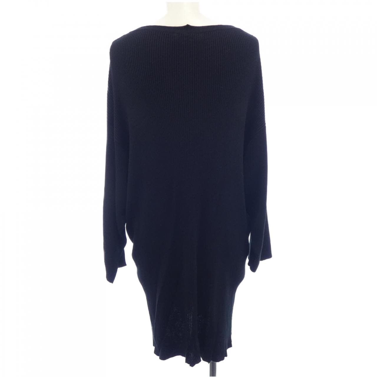 バレンシアガ BALENCIAGA GARDE-ROBE 724989 T2113 ニット