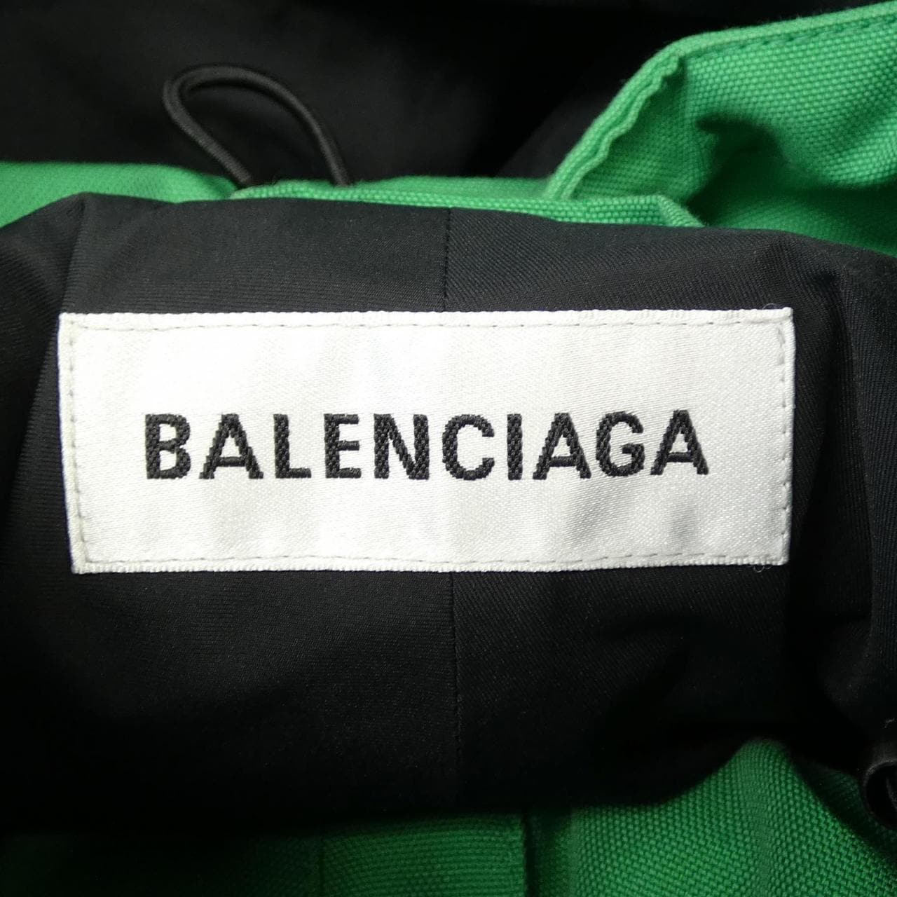バレンシアガ BALENCIAGA 517990 TYD32 ブルゾン