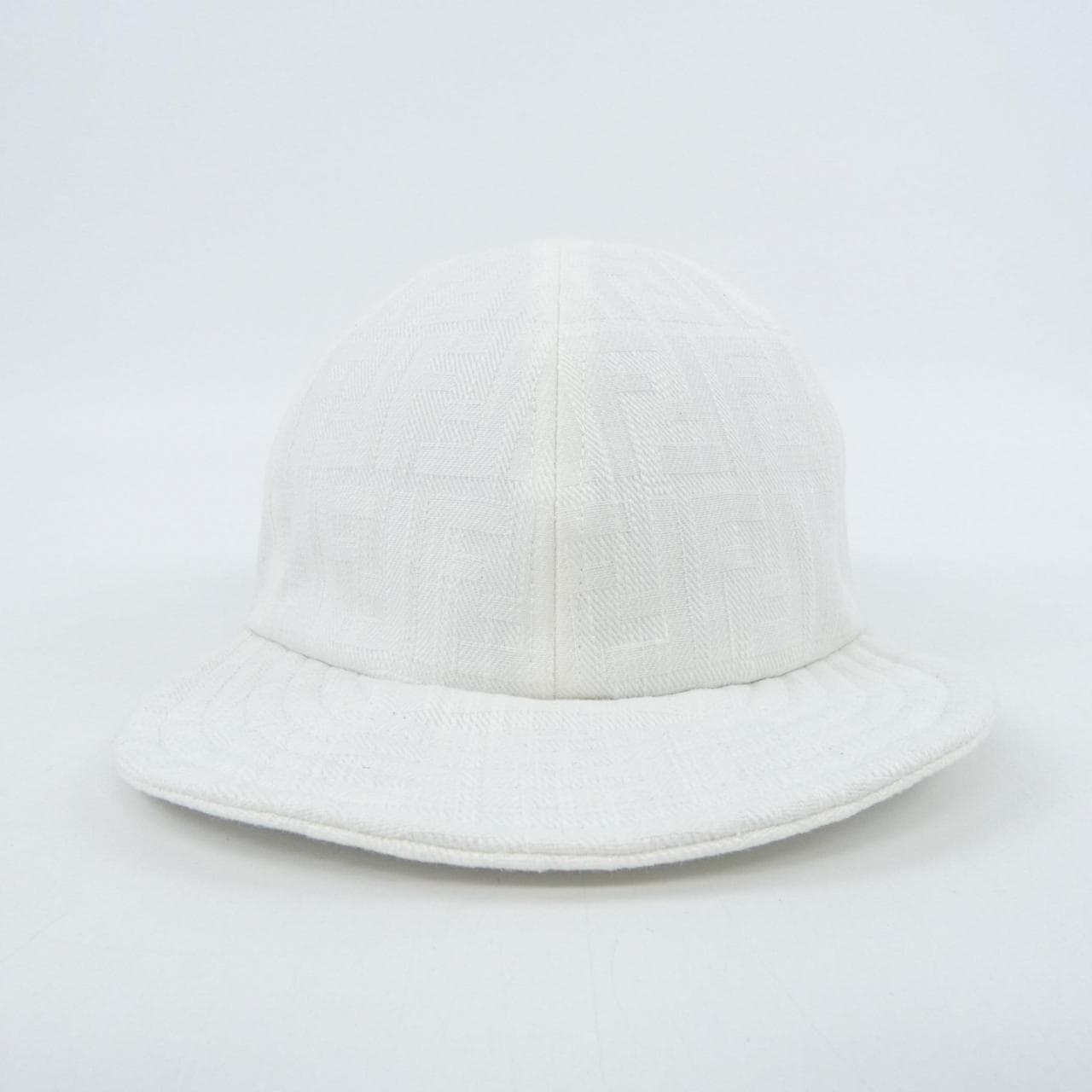 フェンディ FENDI FXQ964 AN9U キャップ