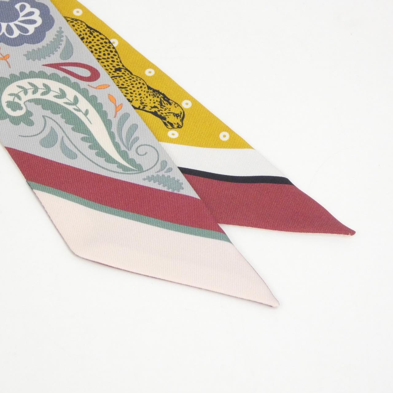 エルメス GUEPARDS BANDANA ツイリー 064179S スカーフ