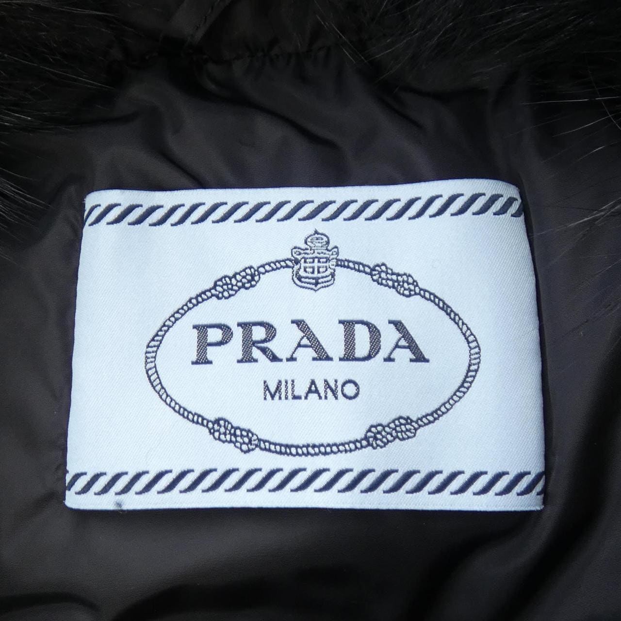 プラダ PRADA ダウンジャケット