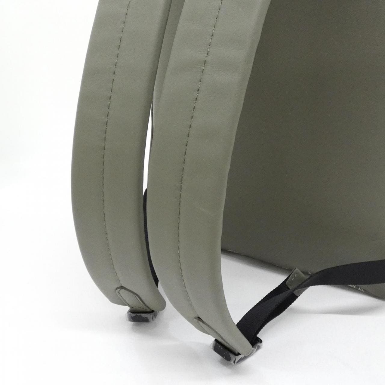 LOUIS VUITTON Monogram Shadow Discovery 背包 PM M12463双肩包
