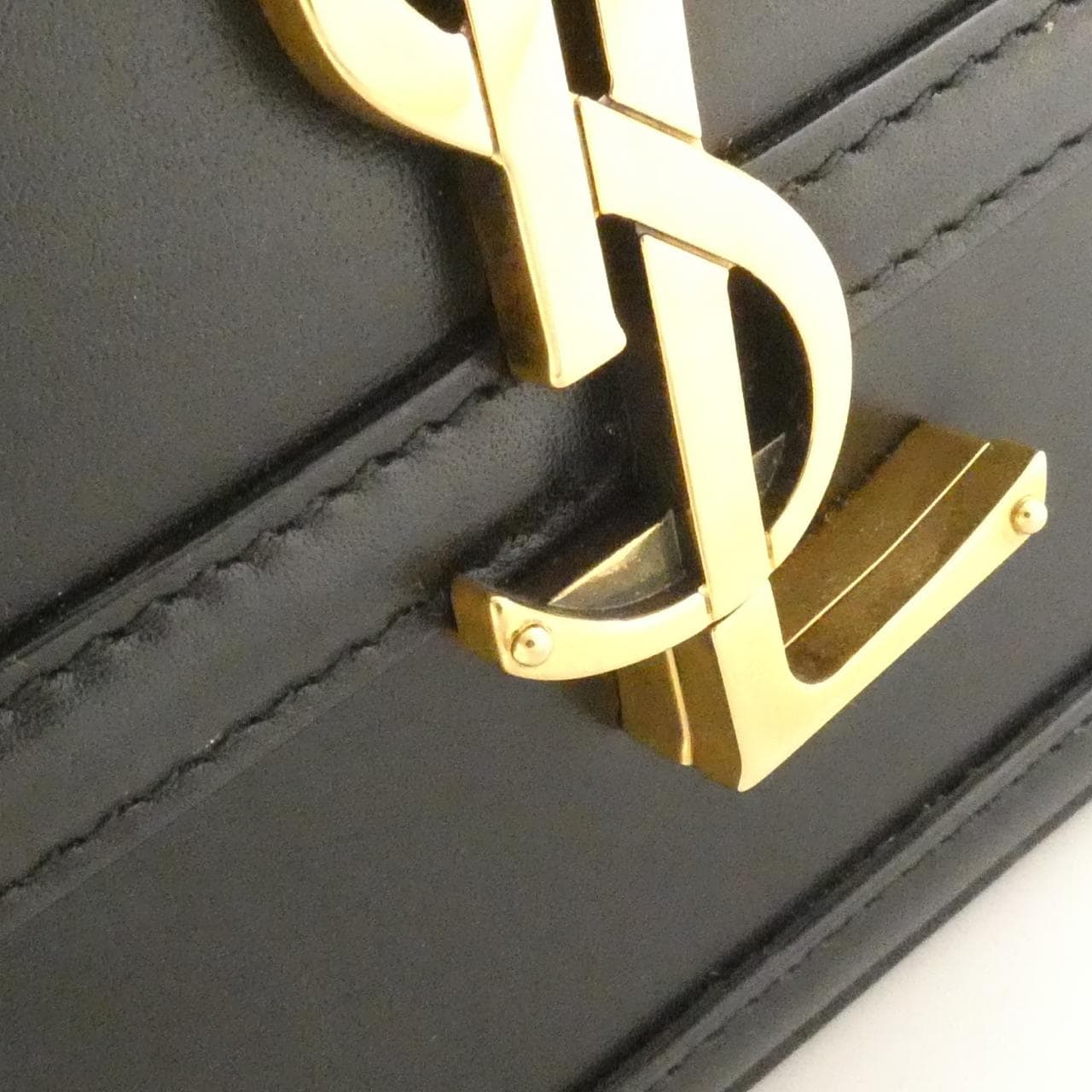 サンローラン ソルフェリーノ ミディアム 634305 0SX0W ショルダーバッグ