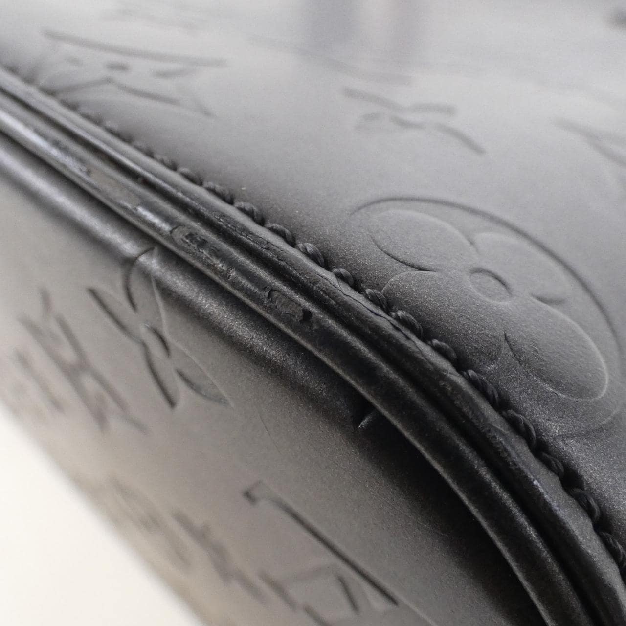 LOUIS VUITTON Monogram霧面 Stockton M55112 單肩包