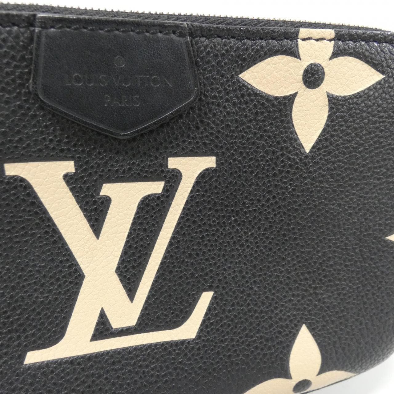 ルイヴィトン バイカラー モノグラム アンプラント ミュルティ ポシェット アクセソワール M45777 ショルダーバッグ