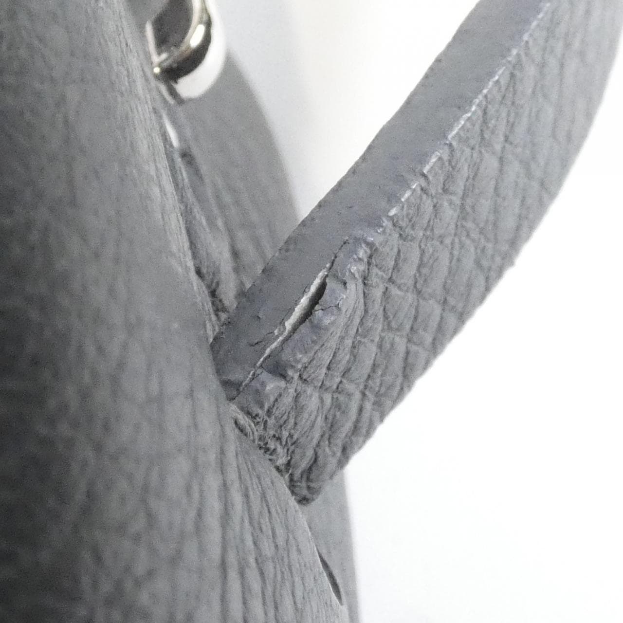 バレンシアガ エブリ カメラ バッグ 489812 D6W2N ショルダーバッグ