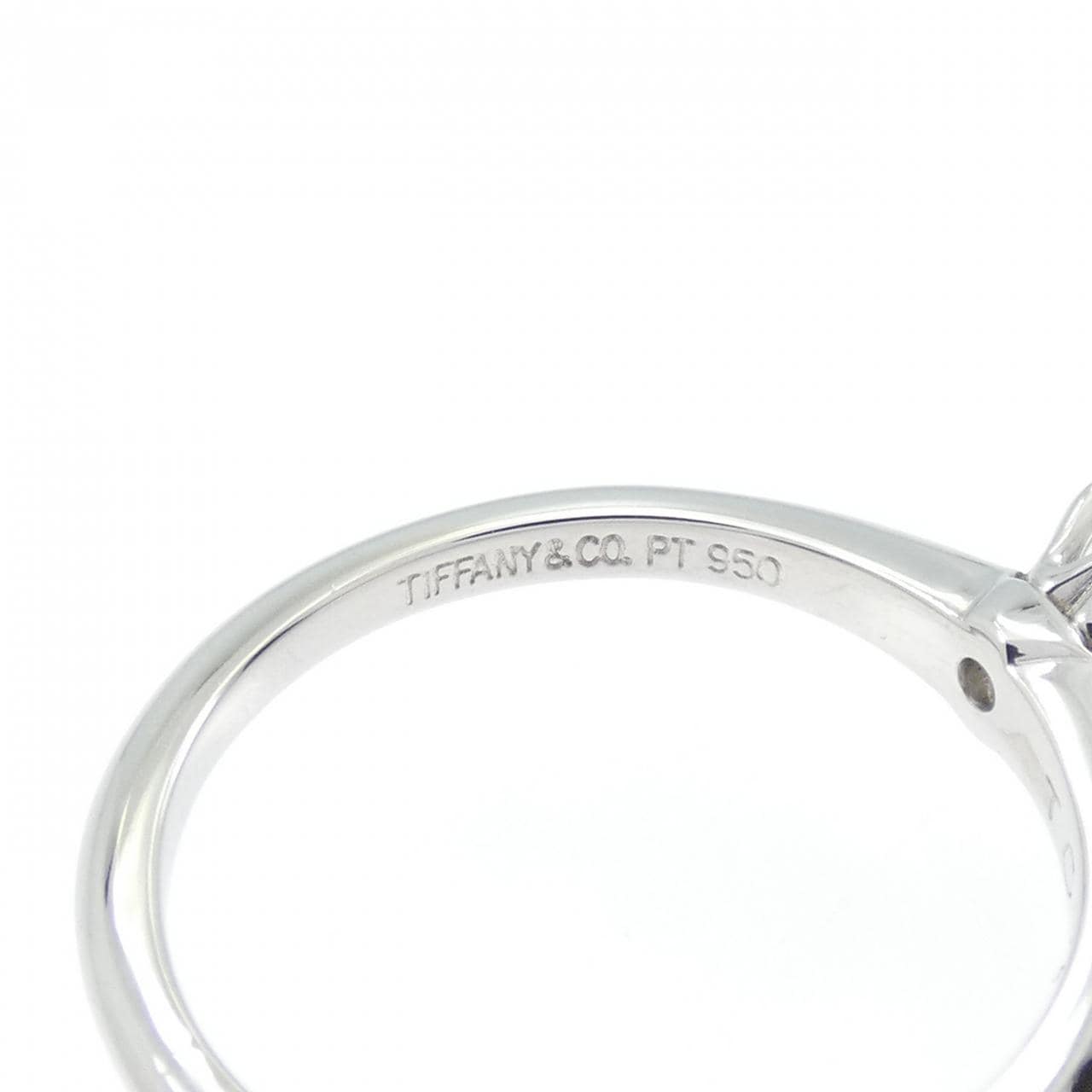 ティファニー クラシックソリティア リング 0.30CT E VVS1