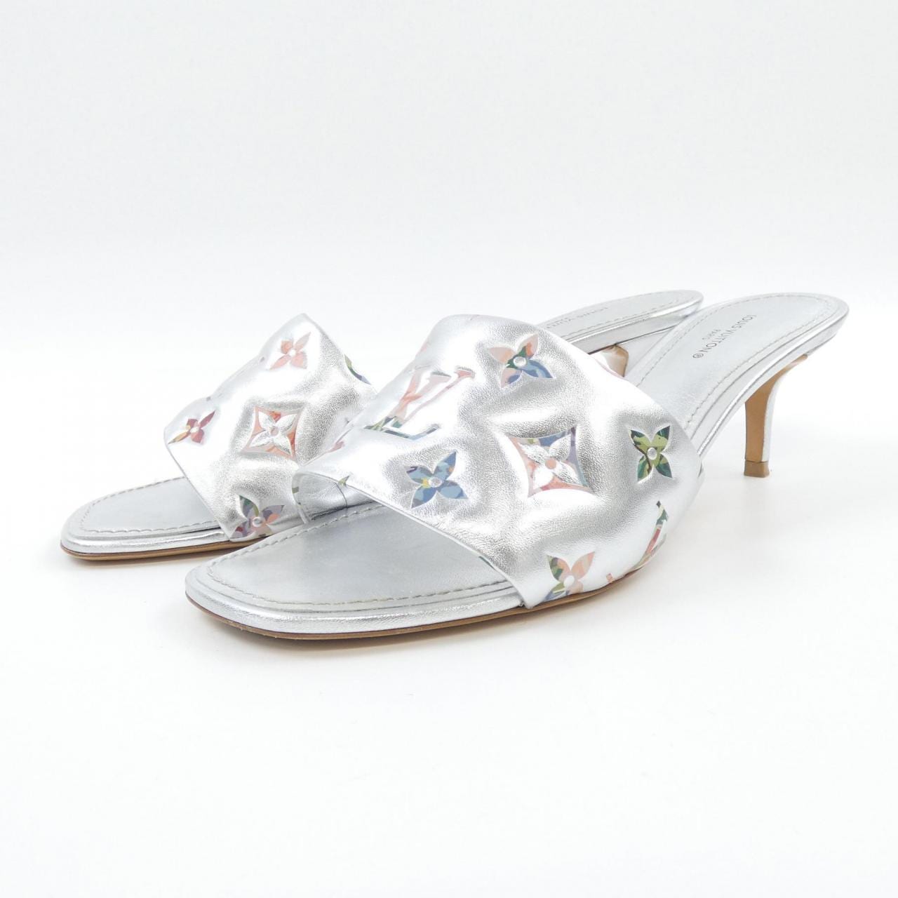 ルイヴィトン LOUIS VUITTON メタリックラムレザー リバイバルライン サンダル