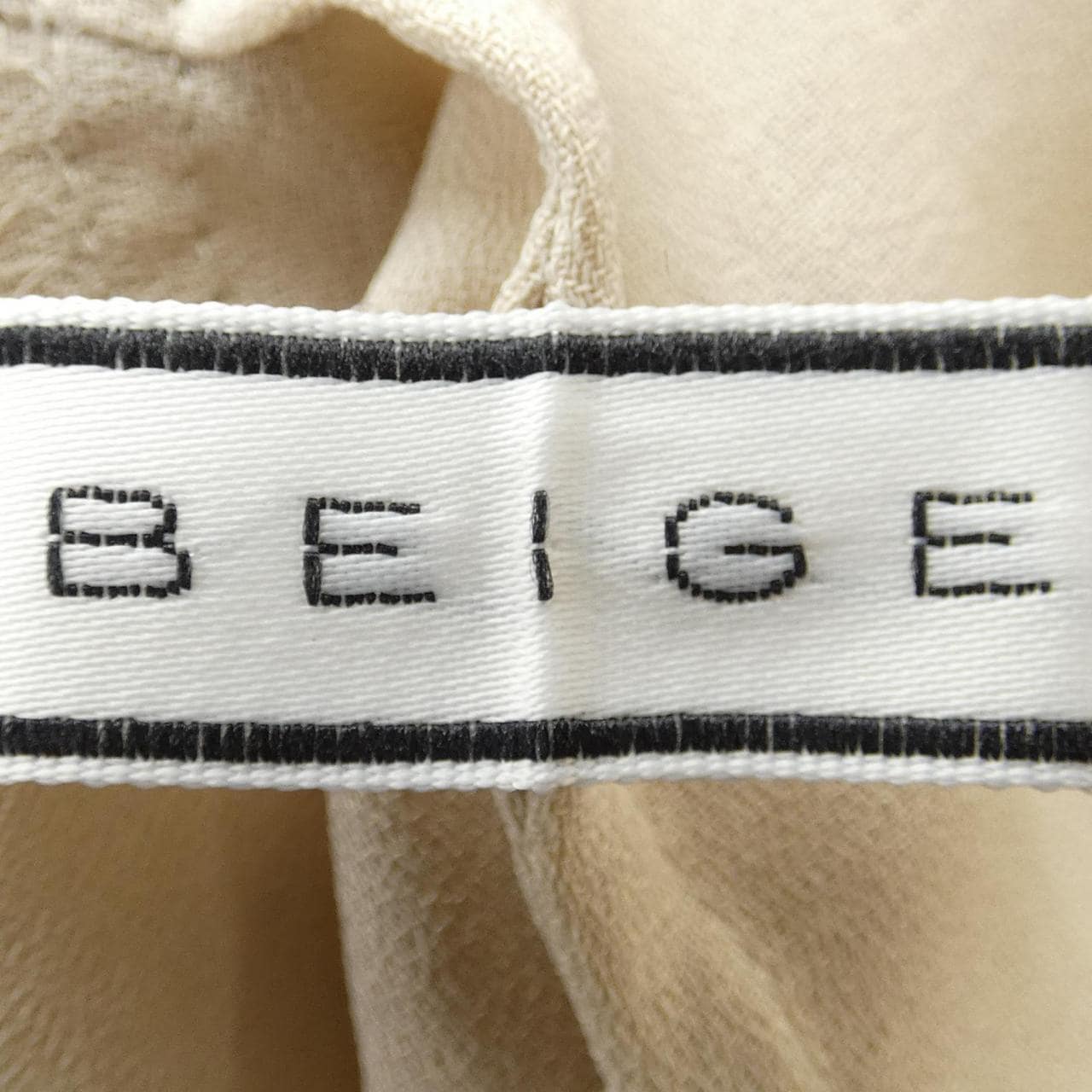 ベイジュ BEIGE. トップス