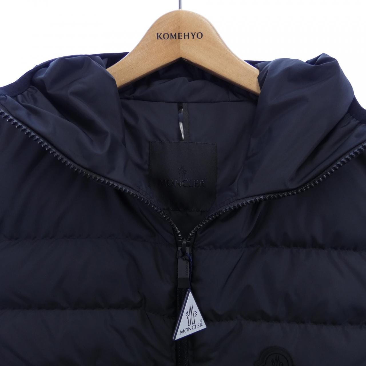 モンクレール MONCLER ダウンベスト