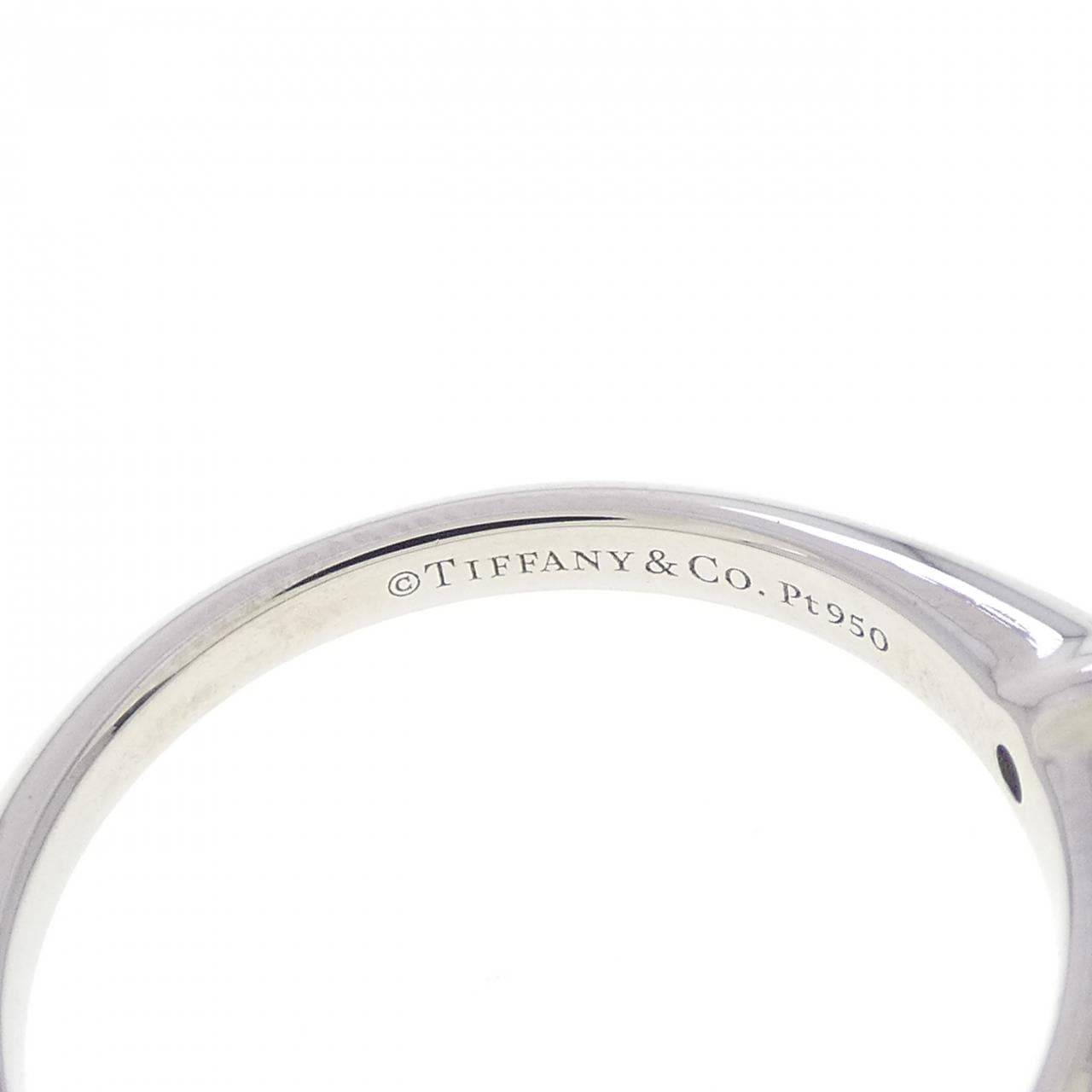 ティファニー クラシックソリティア リング 0.43CT F VS2 3EXT