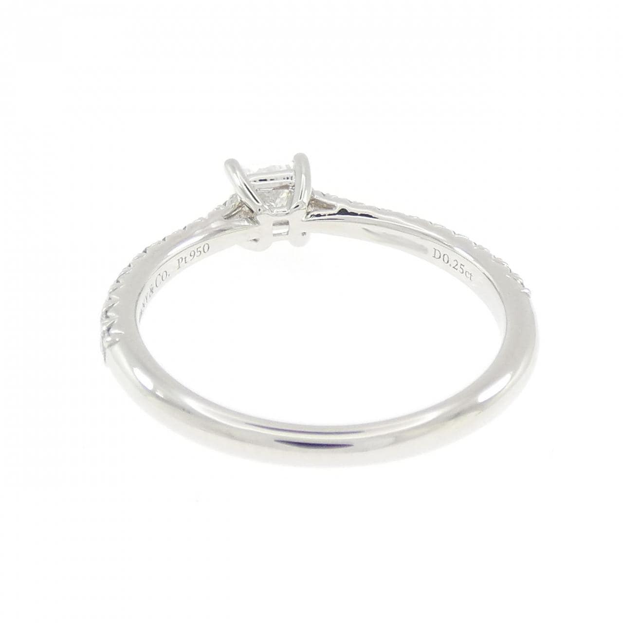 ティファニー ノヴォ リング 0.25CT E VVS2