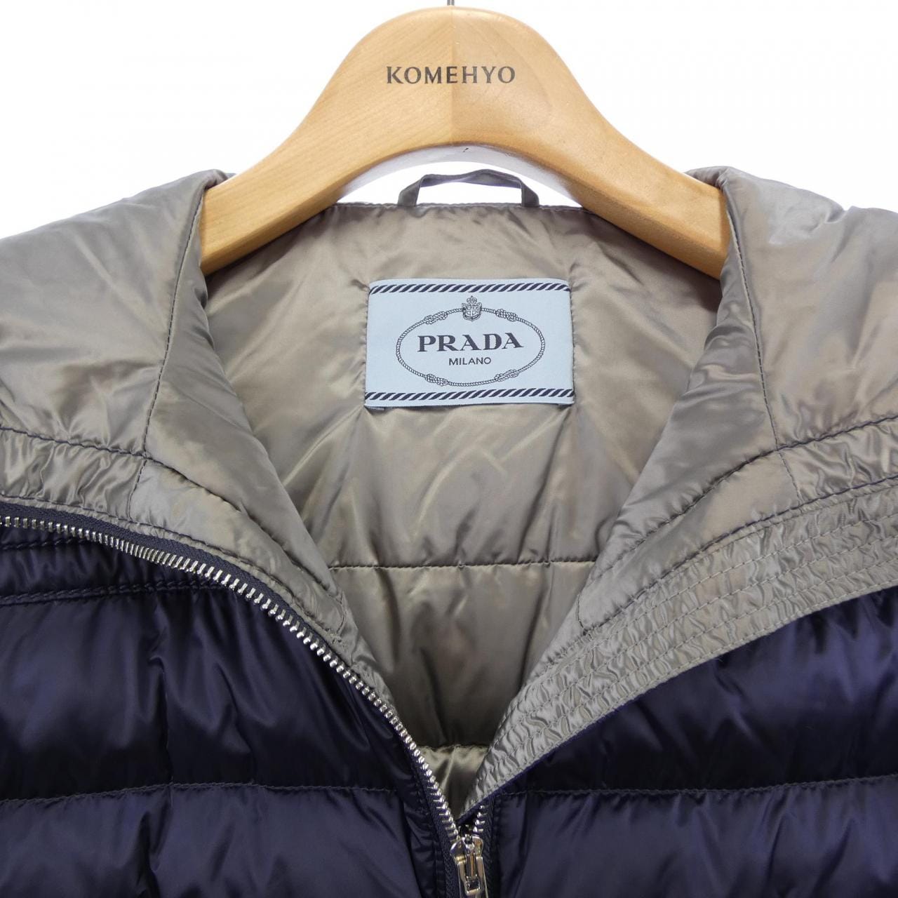 プラダ PRADA トライアングルロゴ 290832 R152 1DAB ダウンジャケット