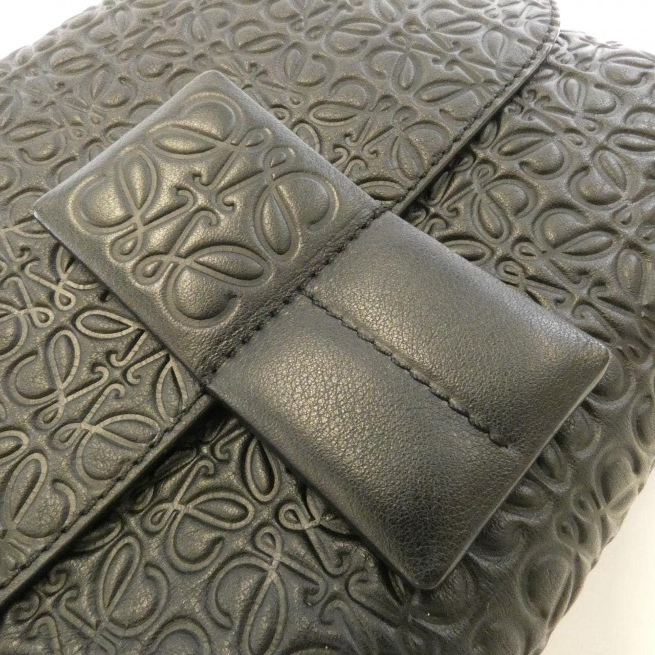 ロエベ アベニュー 310 89 N49 ショルダーバッグ