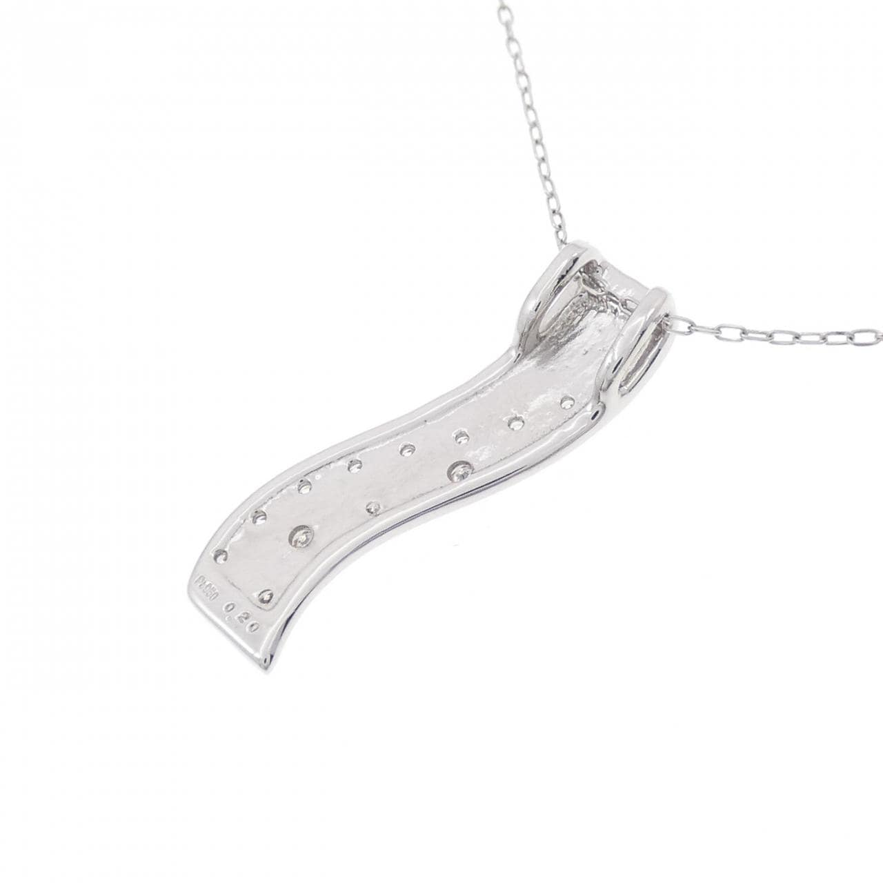 [BRAND NEW] PT Diamond Necklace 0.20CT