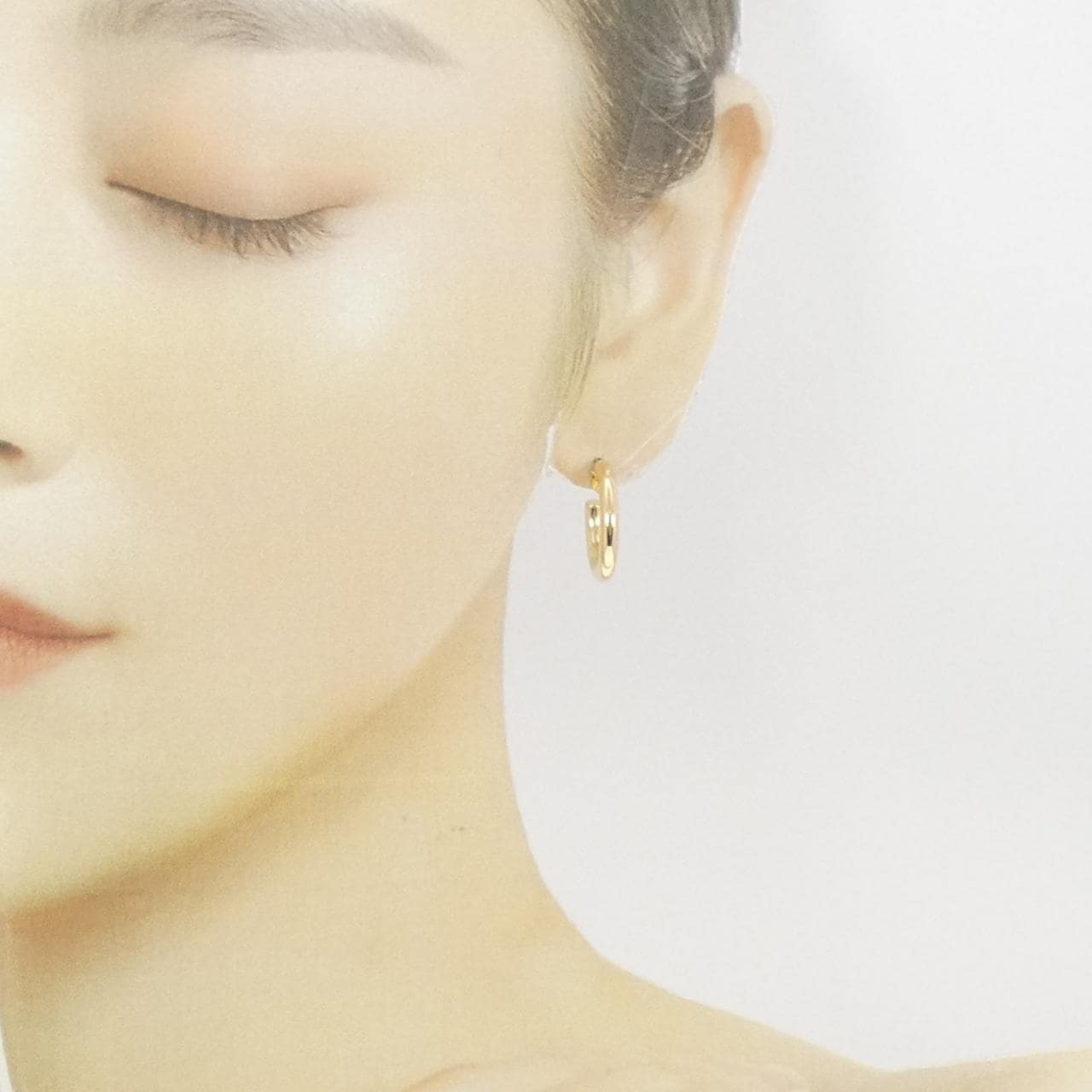 K18YG earrings